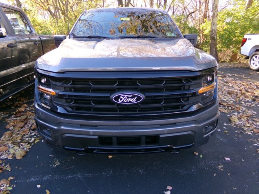 New 2025 Ford F-150 XLT CrewCab 4x4 Truck SuperCrew Cab