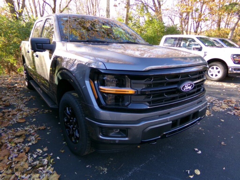 New 2025 Ford F-150 XLT CrewCab 4x4 Truck SuperCrew Cab