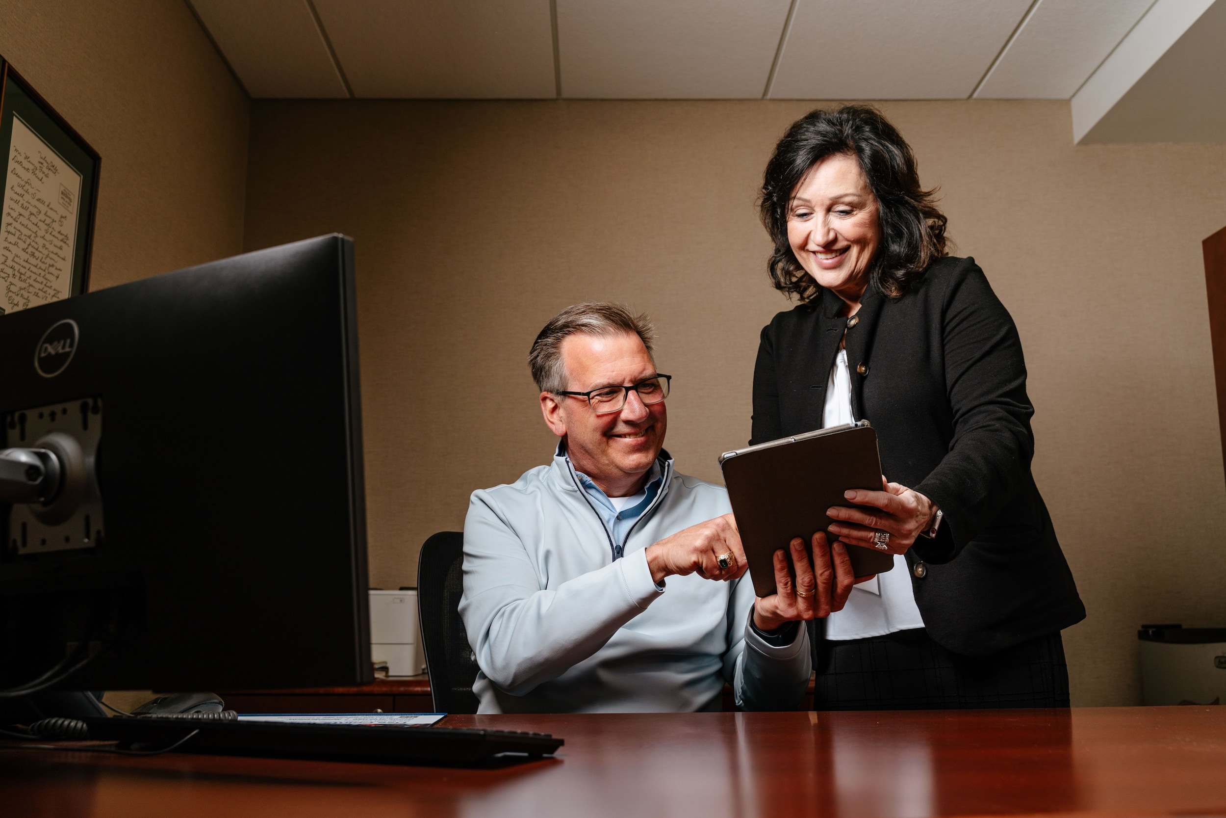 kathy-munoz_manager-of-on-demand-coaching_ford-dealer-training-and-productivity_02-4096x2731.jpg