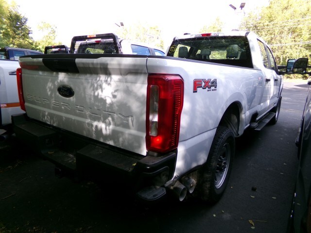 2026 Ford F-350 XL photo 4