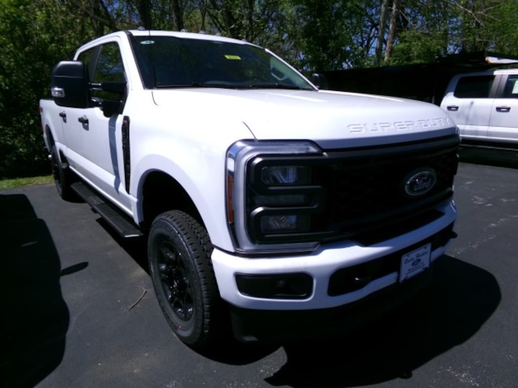 New 2026 Ford F-350 XL CrewCab 4x4 Truck Crew Cab