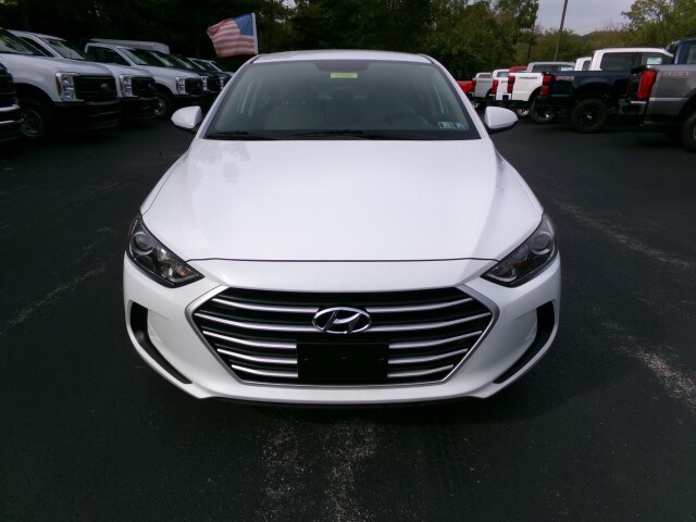 2018 Hyundai Elantra SEL photo 3