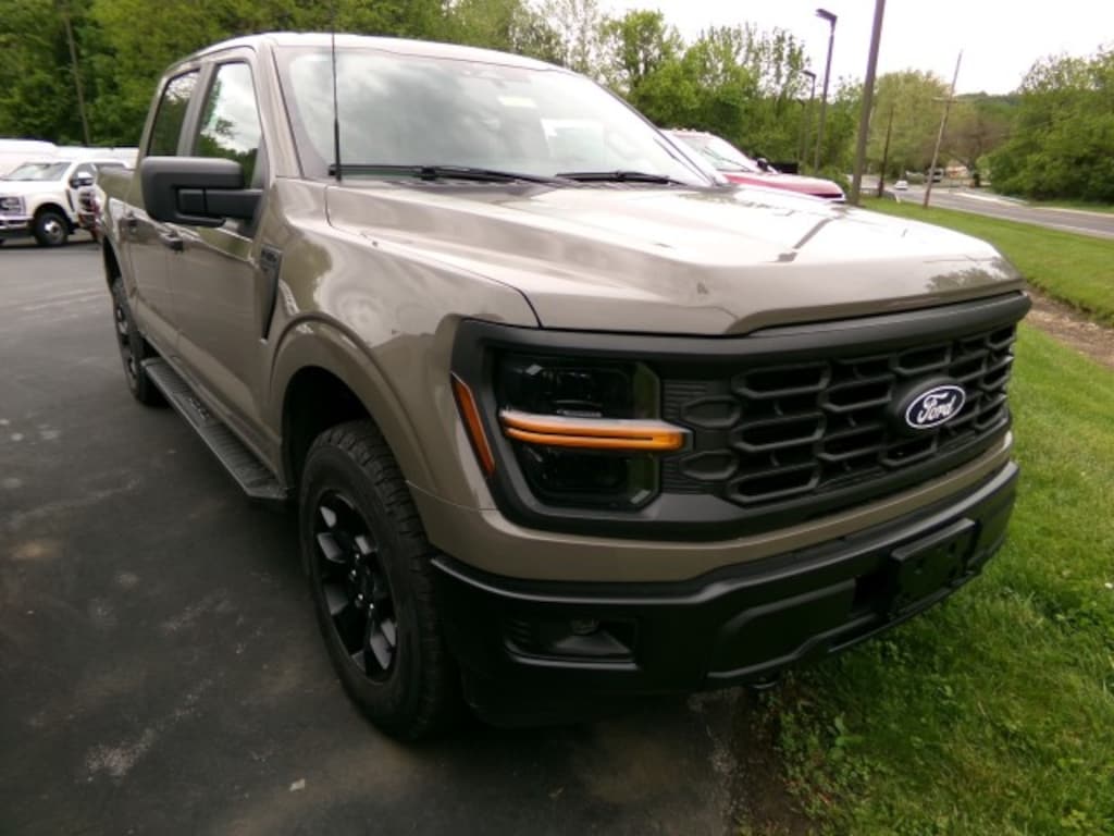 New 2026 Ford F-150 STX CrewCab 4x4 Truck SuperCrew Cab