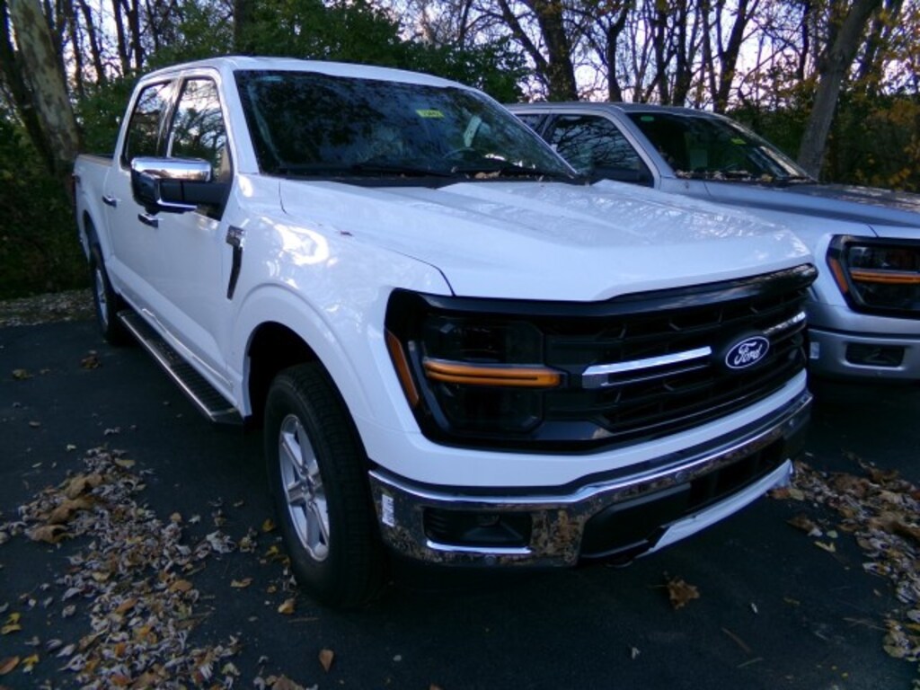 New 2025 Ford F-150 XLT CrewCab 4x4 Truck SuperCrew Cab