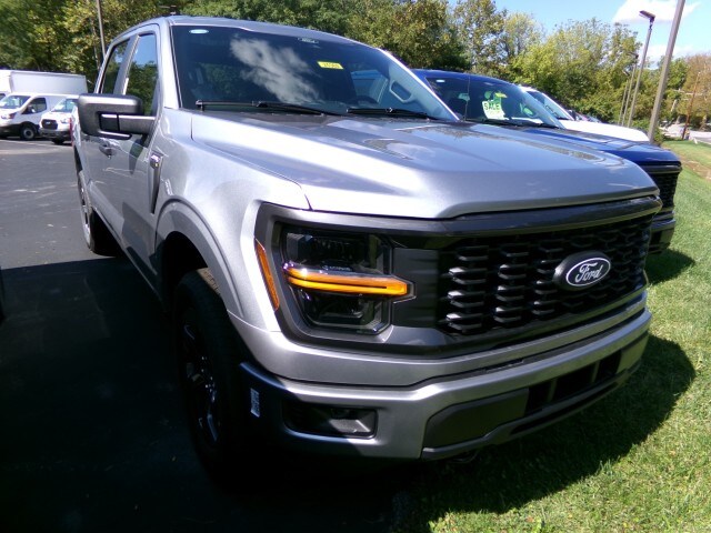 2025 Ford F-150 STX photo 2