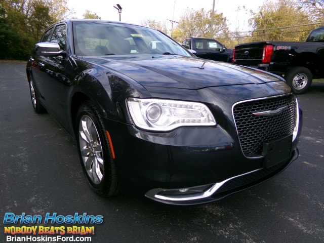 2016 Chrysler 300 C's photo