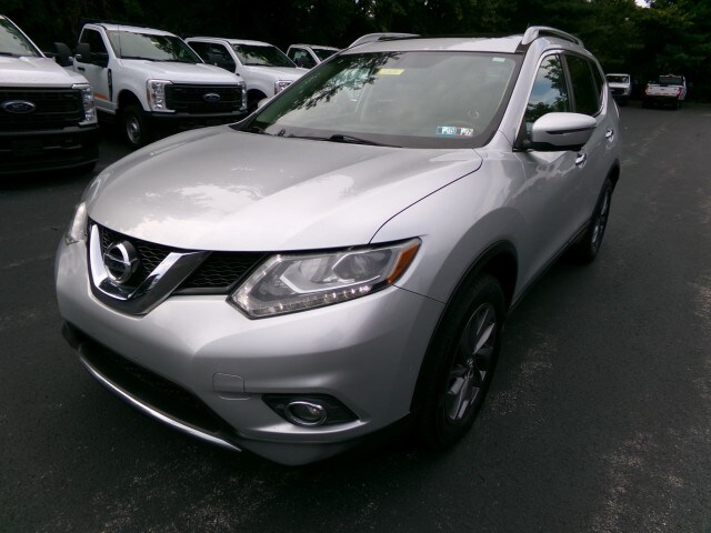 2016 Nissan Rogue SL AWD photo 4