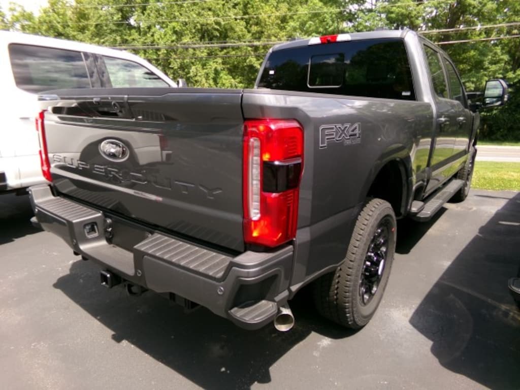 New 2026 Ford F-250 XLT CrewCab 4x4 Truck Crew Cab