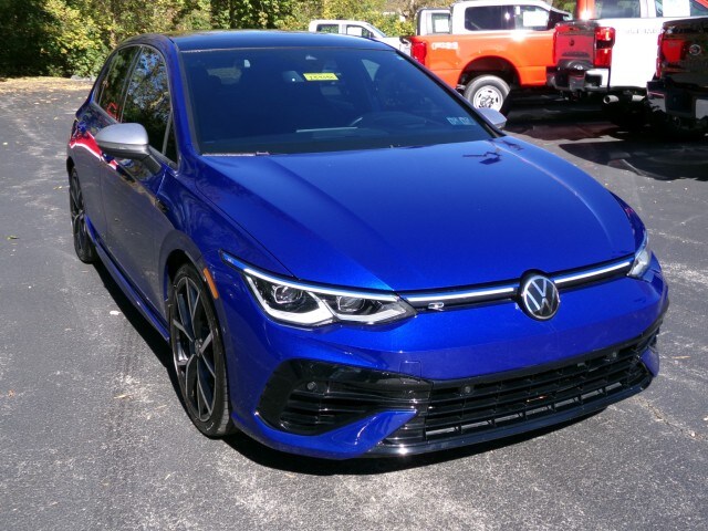 2022 Volkswagen Golf R photo 2