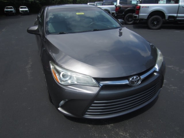 Used 2016 Toyota Camry LE with VIN 4T4BF1FK4GR523323 for sale in Coatesville, PA