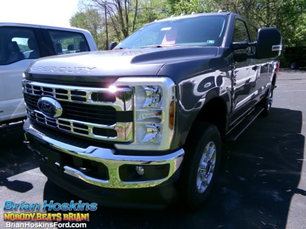 New 2026 Ford F-250 XLT CrewCab 4x4 Truck Crew Cab