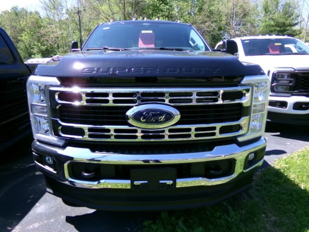 New 2026 Ford F-250 XLT CrewCab 4x4 Truck Crew Cab