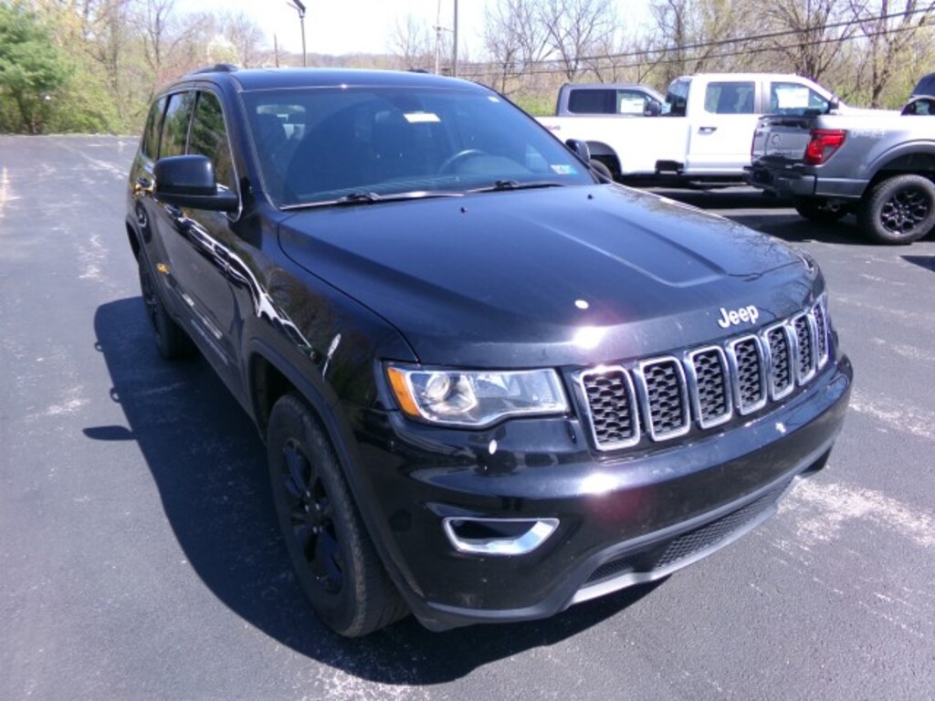 Used 2021 Jeep Grand Cherokee Laredo E 4WD SUV