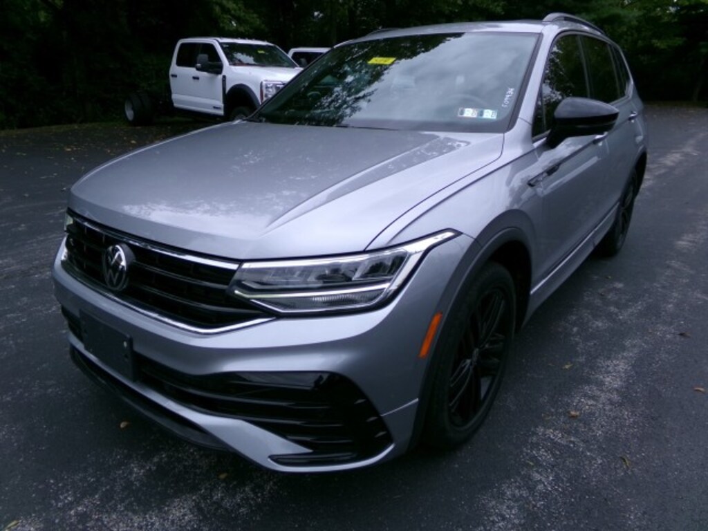 Used 2022 Volkswagen Tiguan SE R-Line Black AWD SUV