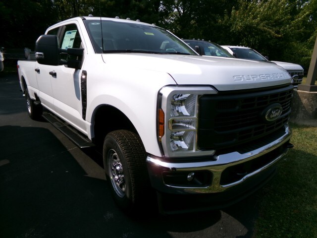 2026 Ford F-250 XL photo 3