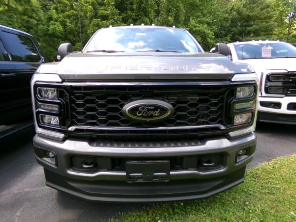 New 2026 Ford F-250 XLT CrewCab 4x4 Truck Crew Cab