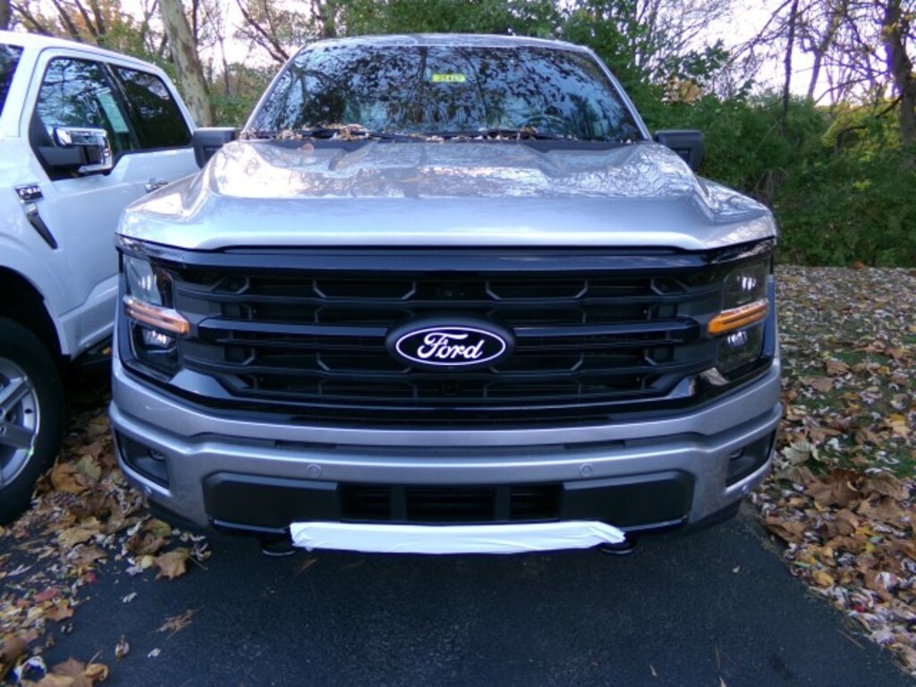 New 2025 Ford F-150 XLT CrewCab 4x4 Truck SuperCrew Cab