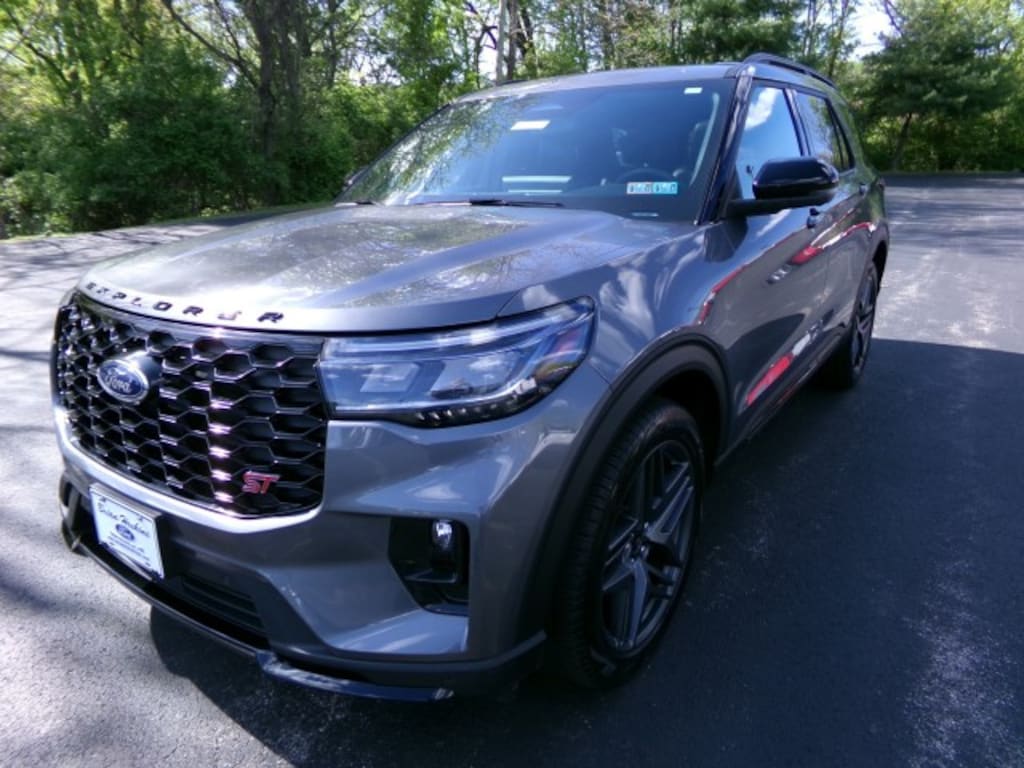 Used 2025 Ford Explorer ST 4WD SUV