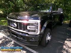 2026 Ford F-450 Platinum CrewCab 4x4 DRW Truck Crew Cab