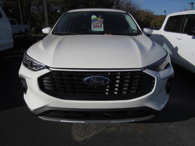 2025 Ford Escape Premium photo 2