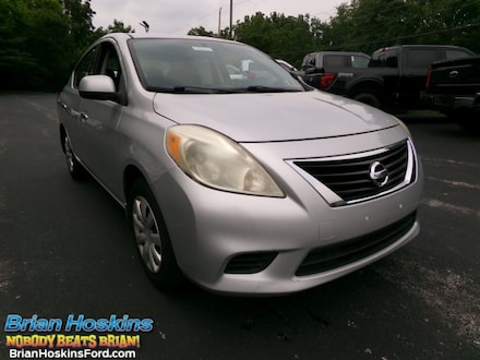 2014 Nissan Versa SV Sedan