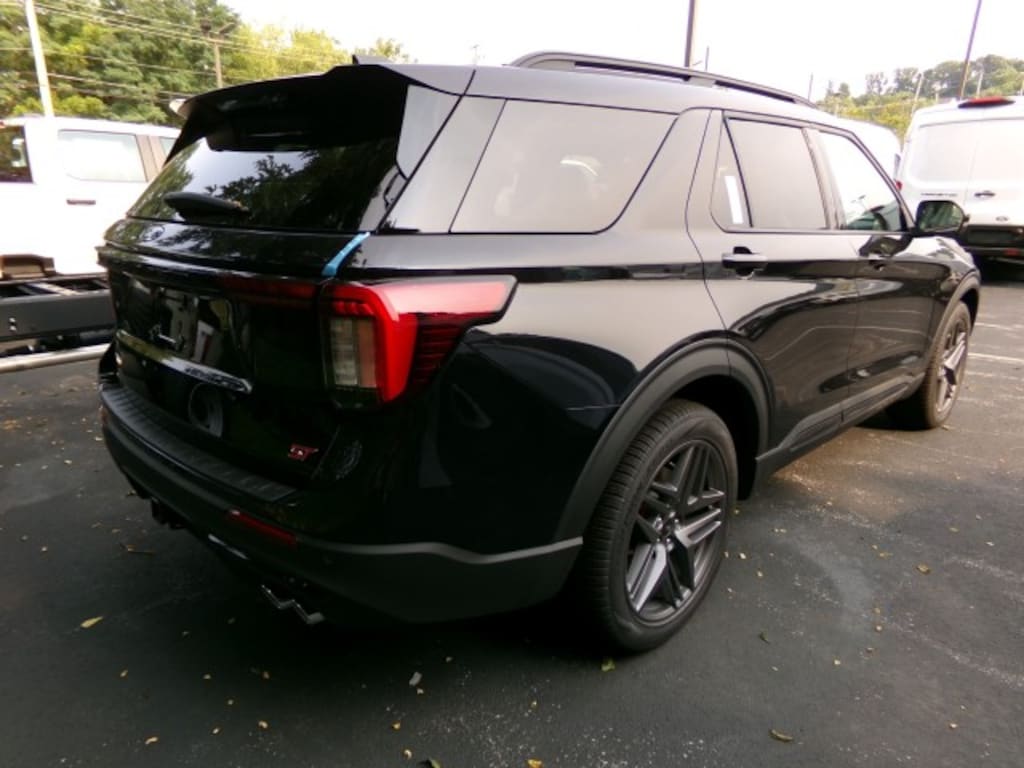 New 2026 Ford Explorer ST 4WD SUV