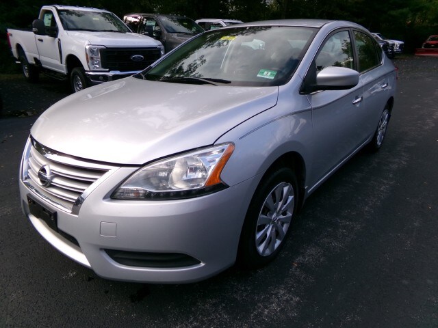 2013 Nissan Sentra SV photo 4