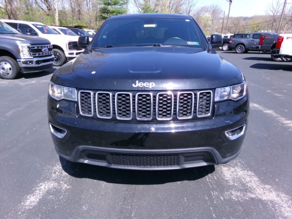 Used 2021 Jeep Grand Cherokee Laredo E 4WD SUV