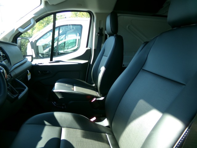 2025 Ford Transit Van Base - Photo 6