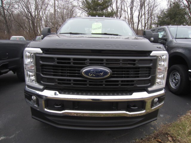2025 Ford F-250 XL photo 2