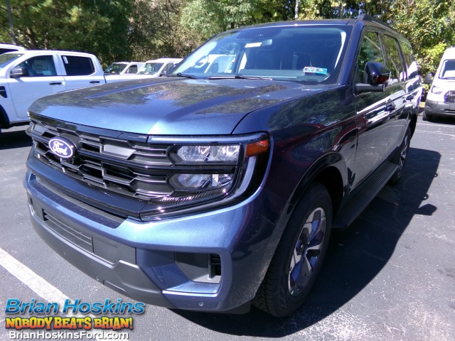 2027 Ford Expedition Active 4x4 SUV