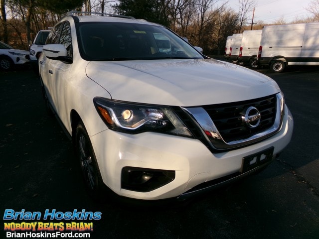 2019 Nissan Pathfinder S's photo