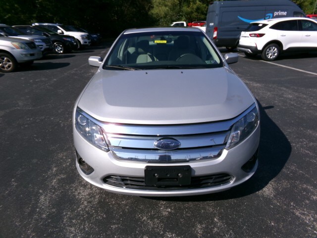 2010 Ford Fusion SE photo 3