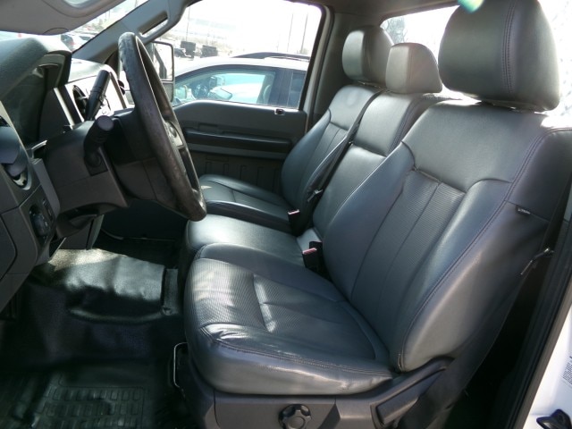 2014 Ford F-550 - Photo 12