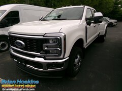 2026 Ford F-350 Lariat CrewCab 4x4 DRW Truck Crew Cab