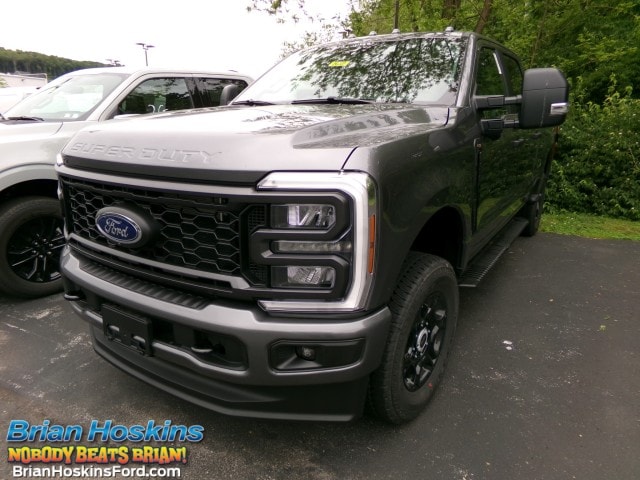 2026 Ford F-250 XL 4x4 Crew Cab 6-3/4' Box's photo