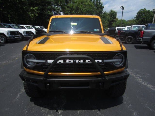 2021 Ford Bronco First Edition photo 3