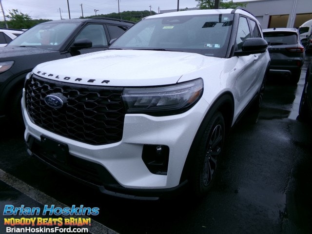 2026 Ford Explorer ST-LINE 4WD's photo