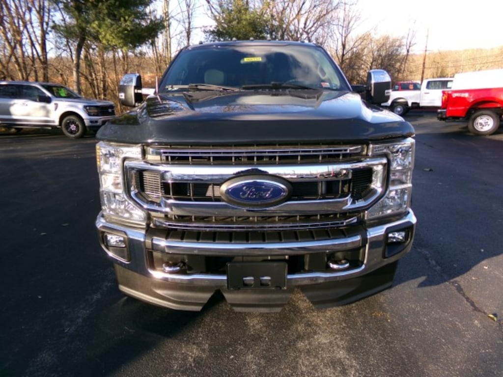 Used 2022 Ford F-250 XLT CrewCab 4x4 Pickup Truck