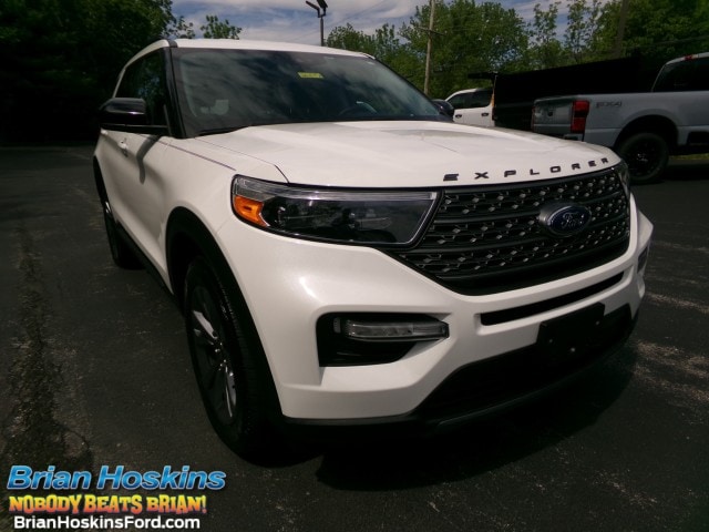 2023 Ford Explorer XLT 4WD's photo