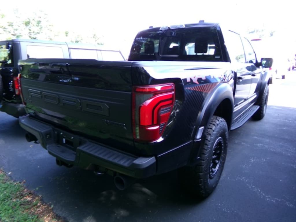 New 2026 Ford F-150 Raptor 37 CrewCab 4x4 Truck SuperCrew Cab