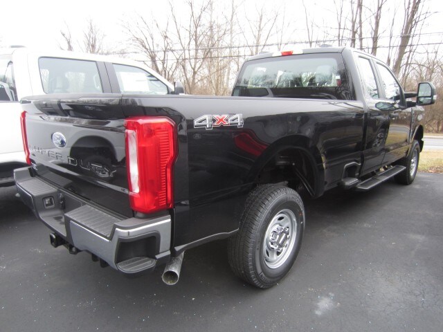 2025 Ford F-250 XL photo 4