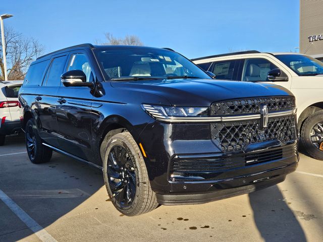 2026 Lincoln Navigator Reserve's photo