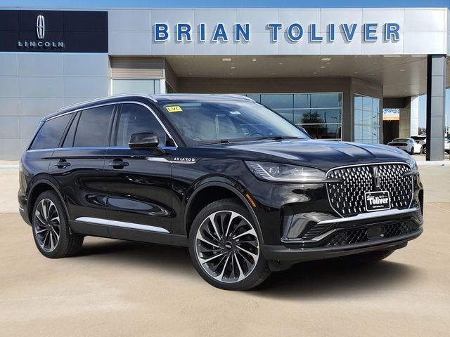 2026 Lincoln Aviator Reserve's photo