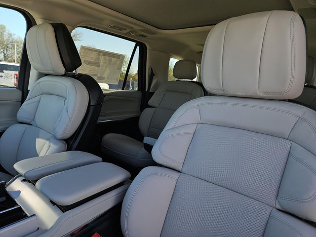 2025 Lincoln Navigator Reserve - Photo 19