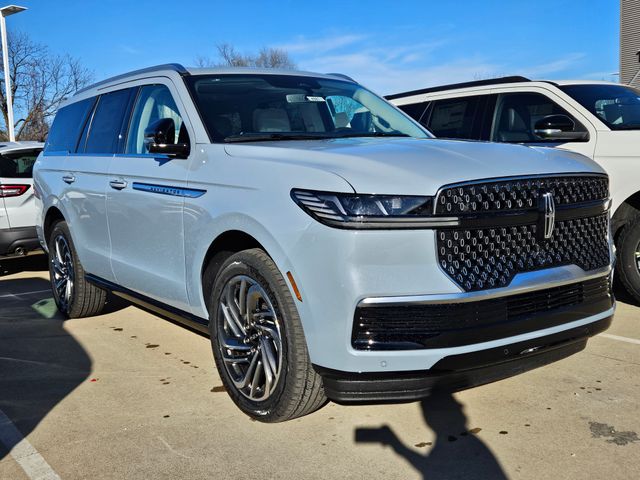 2025 Lincoln Navigator Reserve's photo