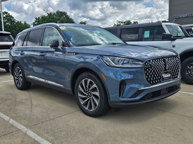 2026 Lincoln Aviator Premiere RWD's photo