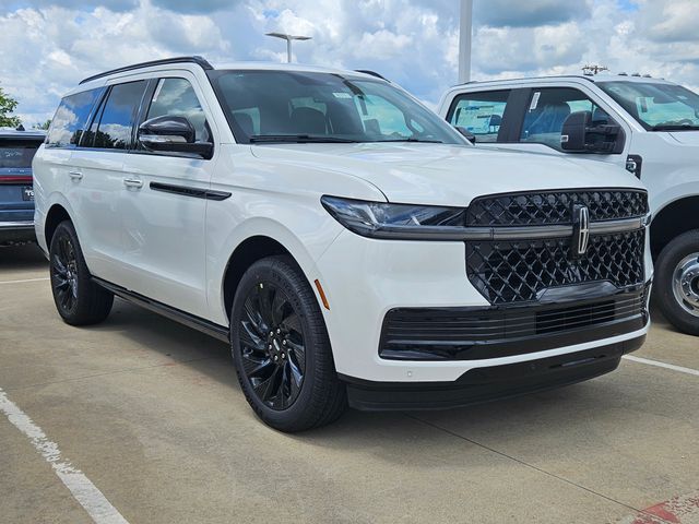 2026 Lincoln Navigator Reserve 4WD's photo