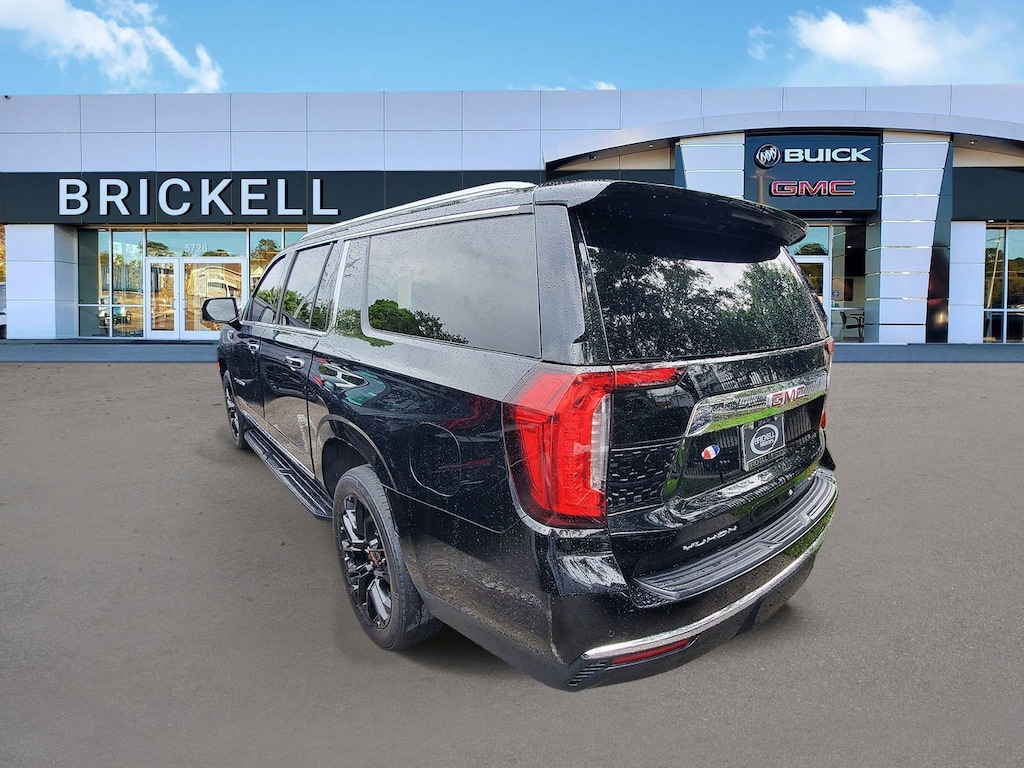 Used 2023 GMC Yukon XL SLT SUV