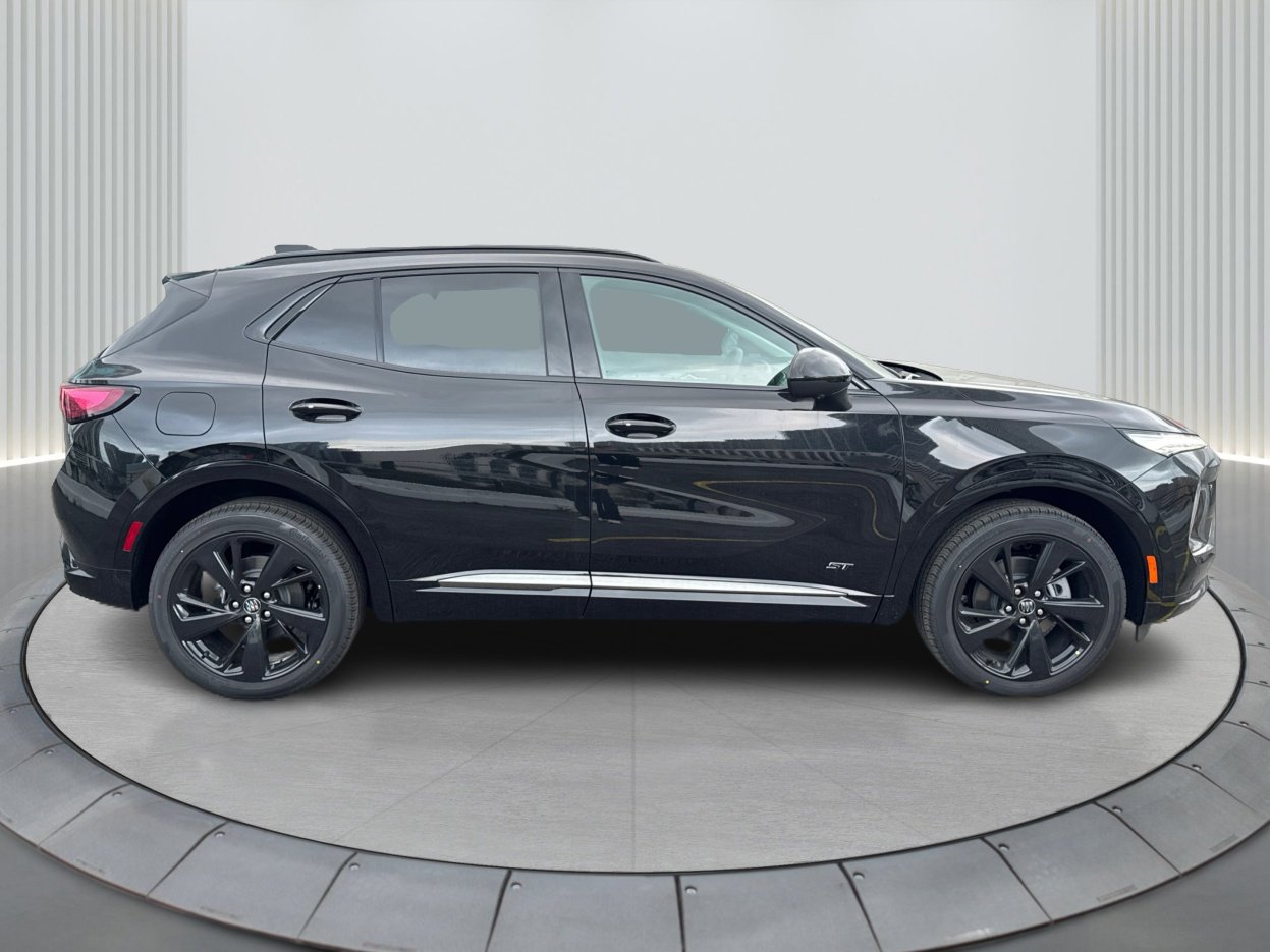 2025 Buick Envision Sport Touring photo 4